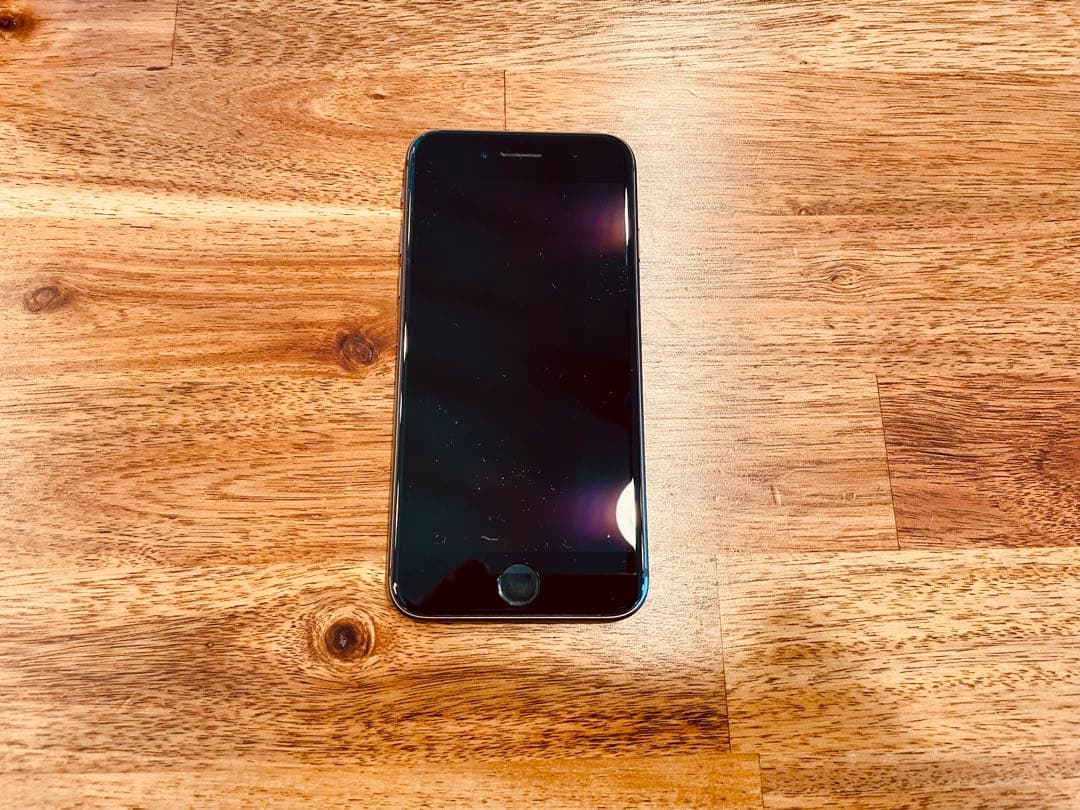 ⑤美品 Apple iPhone8 64GB ブラック SIMロック解除済み