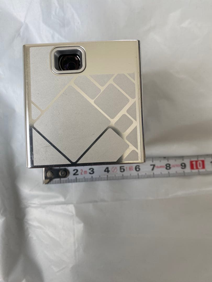 小型プロジェクター　軽量、室内