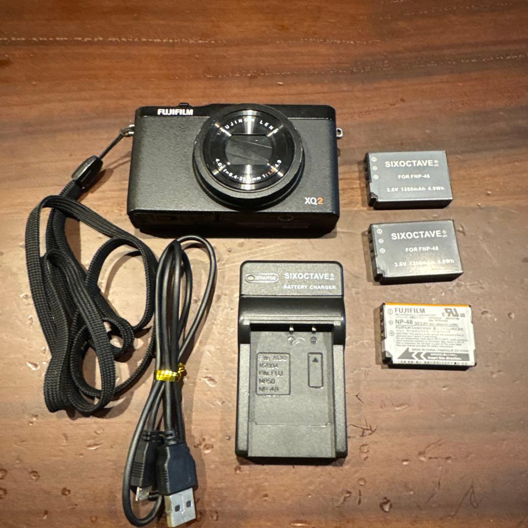 デジタルカメラ FUJIFILM XQ2