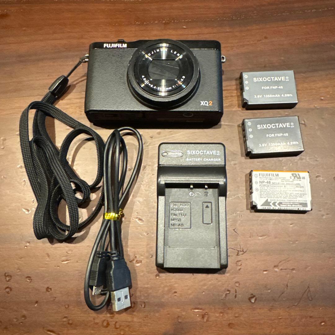 デジタルカメラ FUJIFILM XQ2