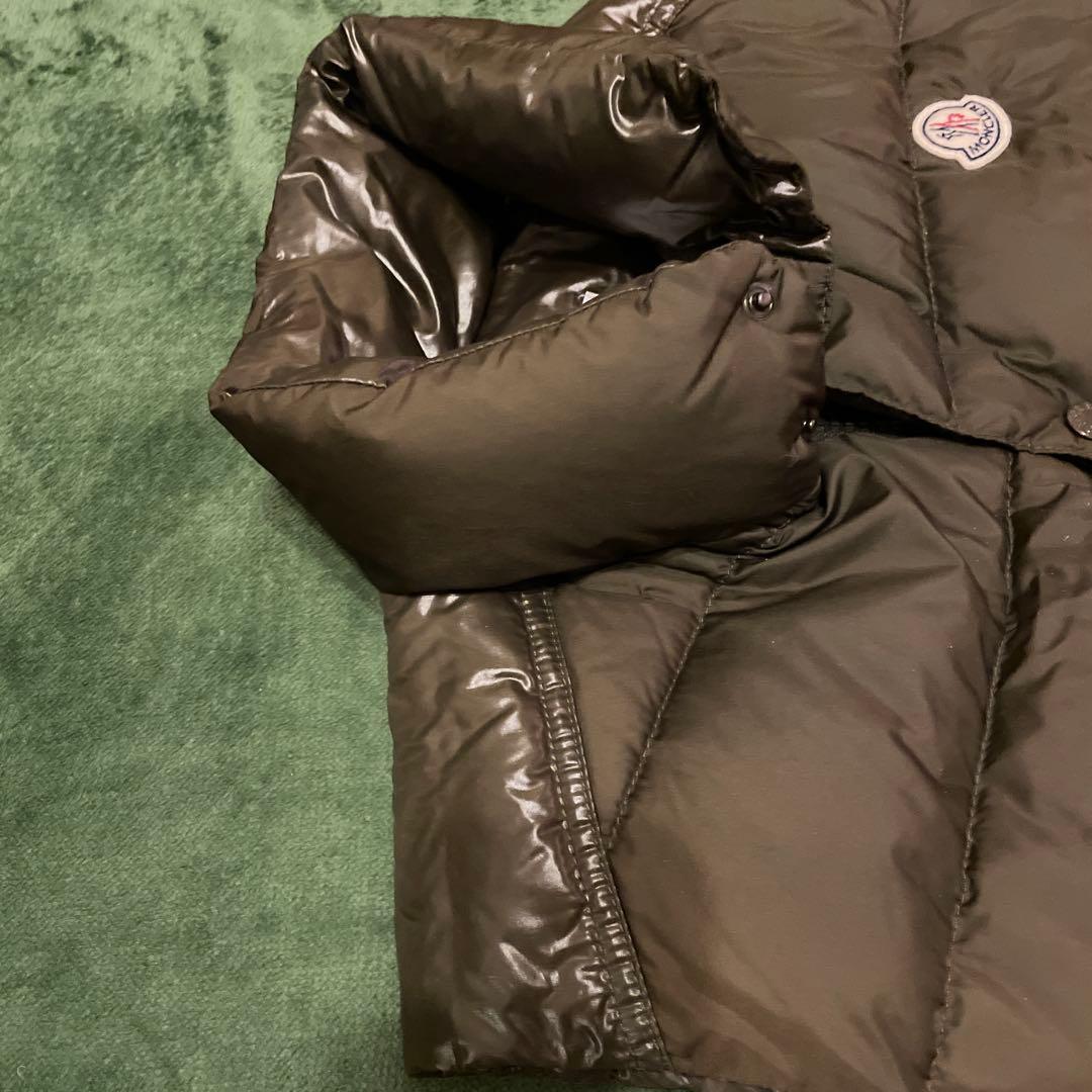 MONCLER ダークグリーン ベスト