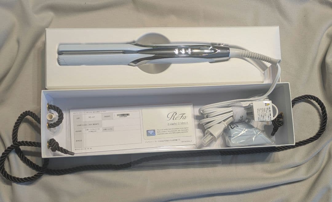 【新品・美品】ReFa ストレートヘアアイロン ホワイト