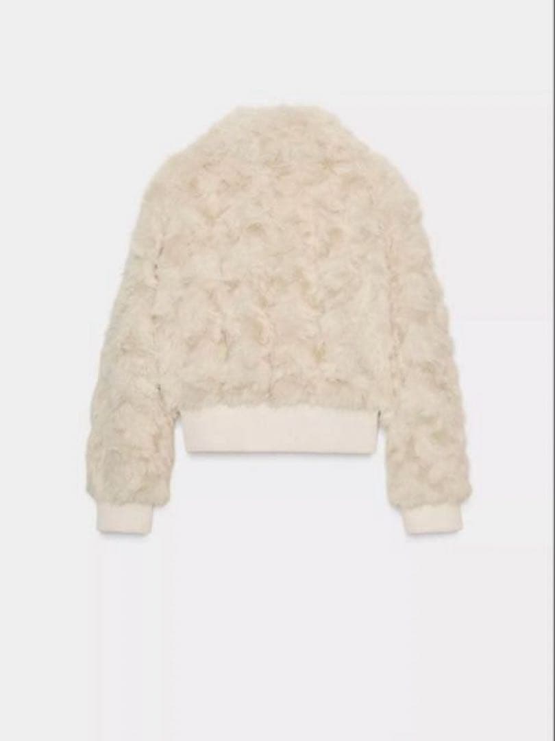 新品未使用　ZARA フェイクファーボンバージャケット　M