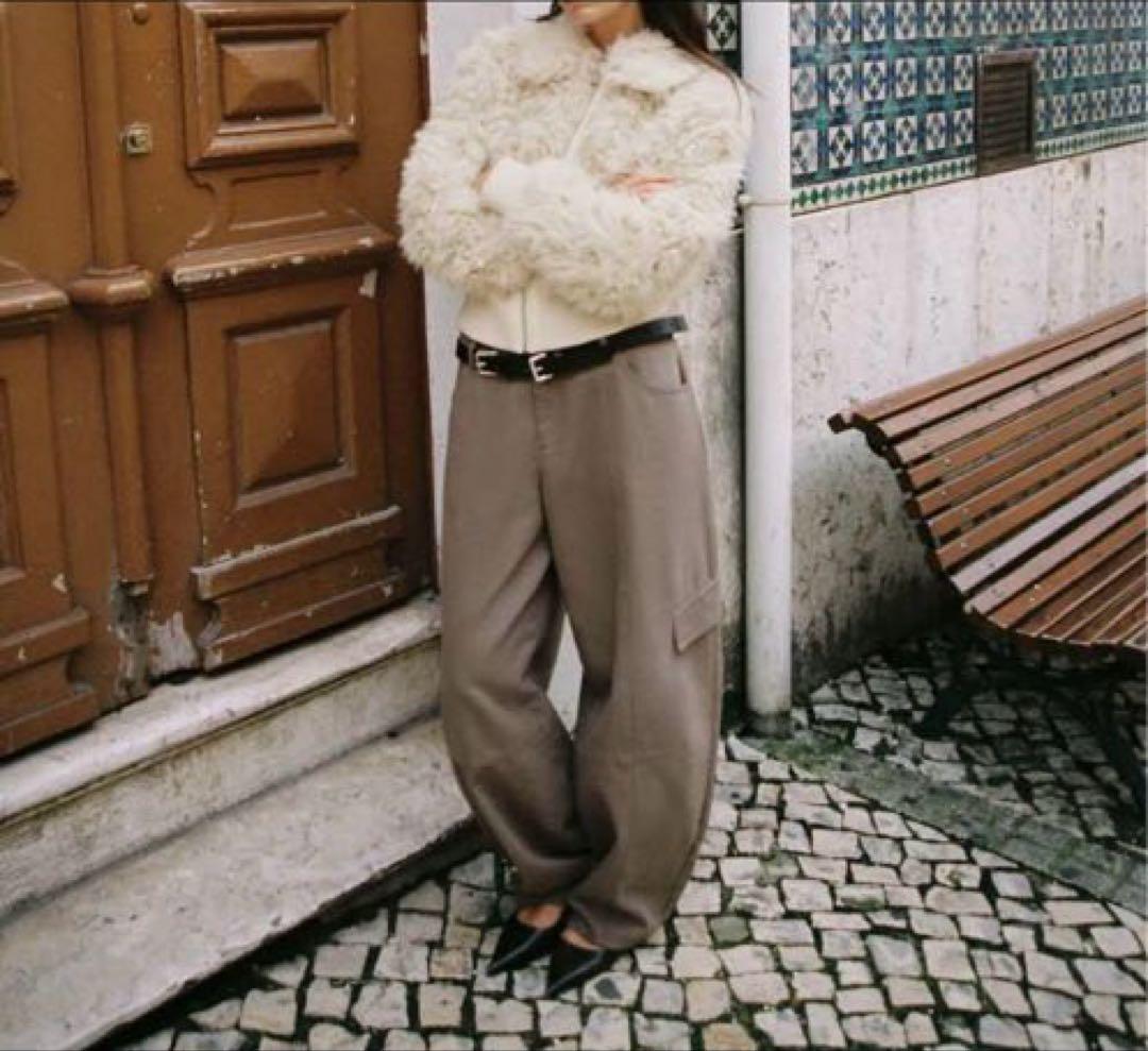 新品未使用　ZARA フェイクファーボンバージャケット　M