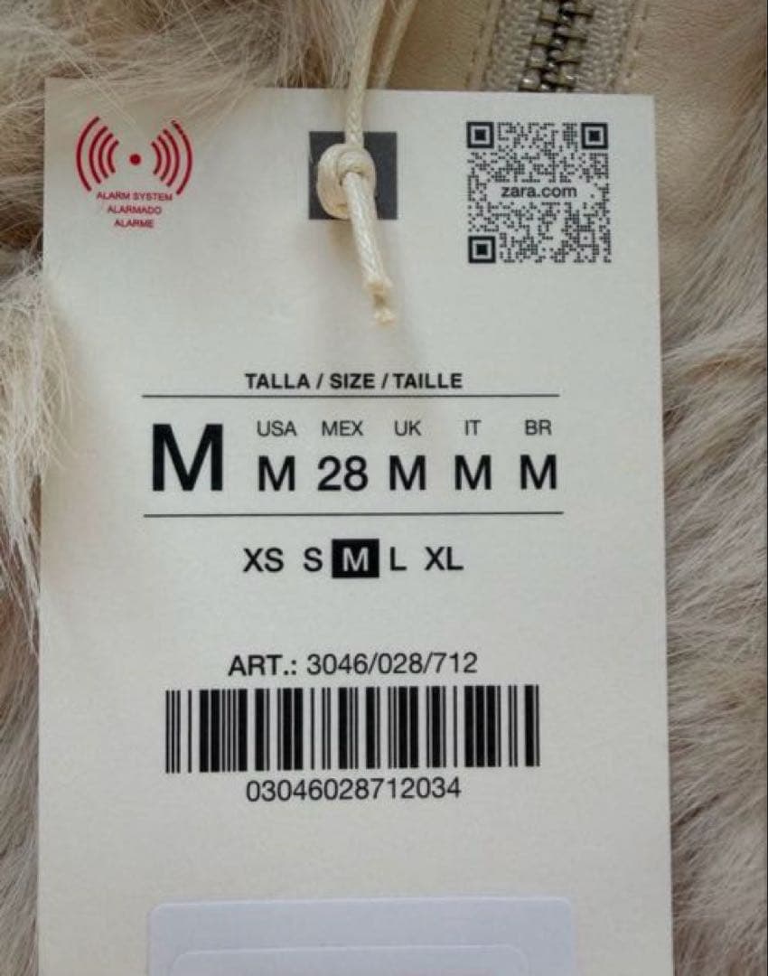 新品未使用　ZARA フェイクファーボンバージャケット　M