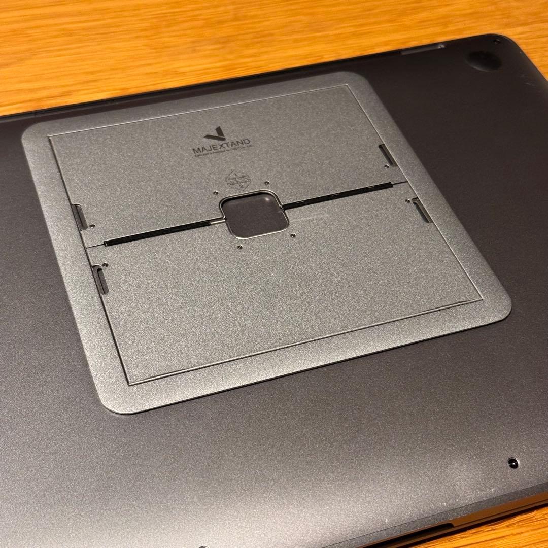 M1 Macbook Pro 16GBメモリ 512GB UK配列