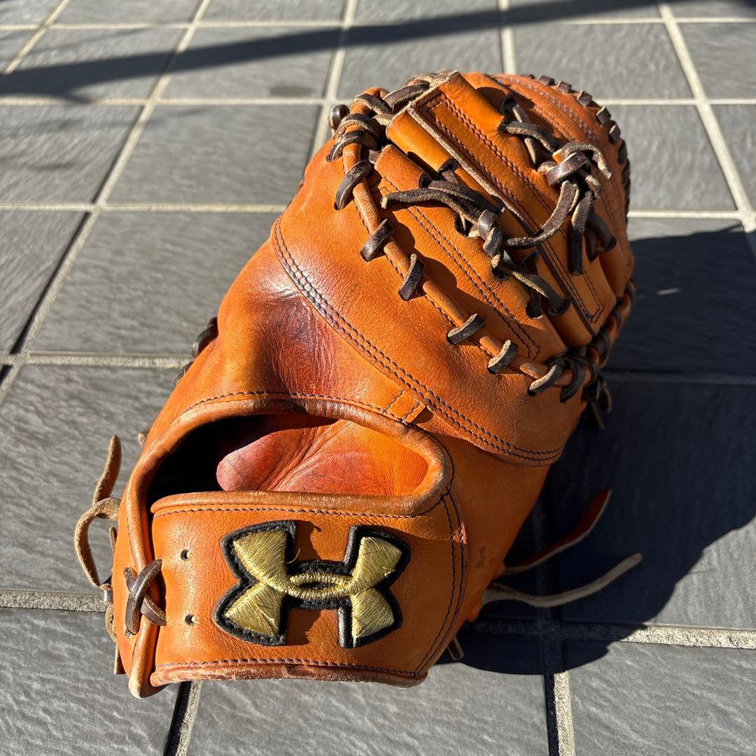 Under Armour 硬式用 ファーストミット オレンジ