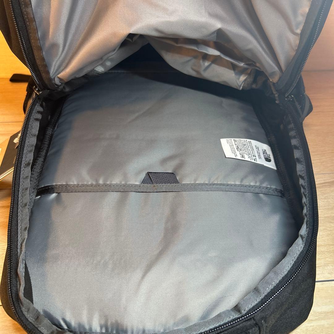 ノースフェイス　VAULT ヴォルト　リュック　バックパック　27L ブラック
