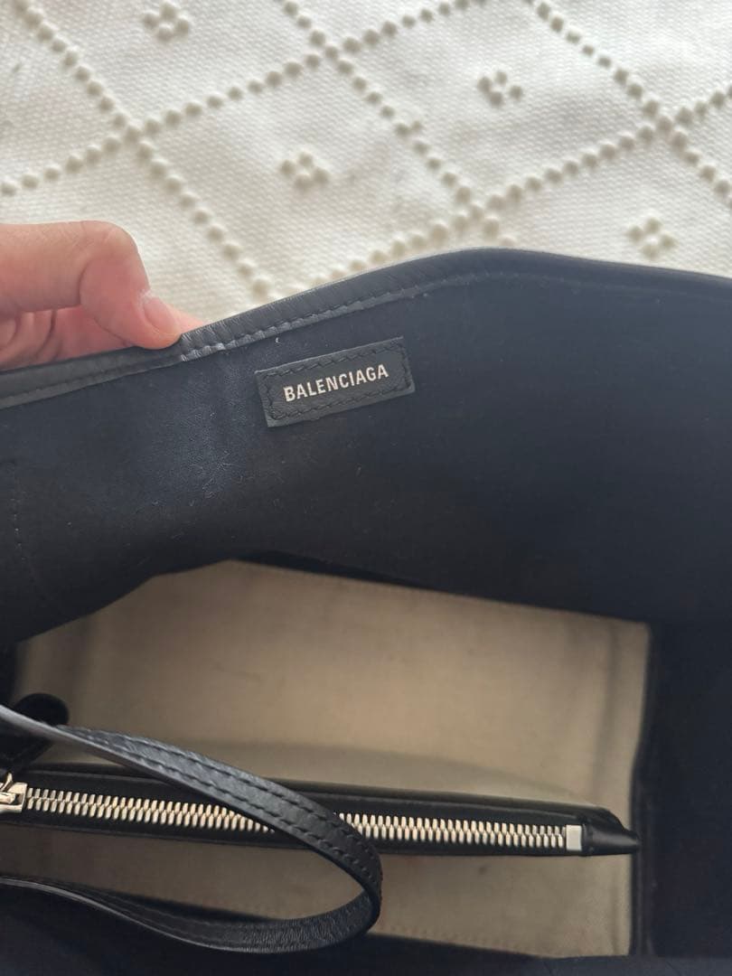 BALENCIAGA ハンドバッグ　レディース