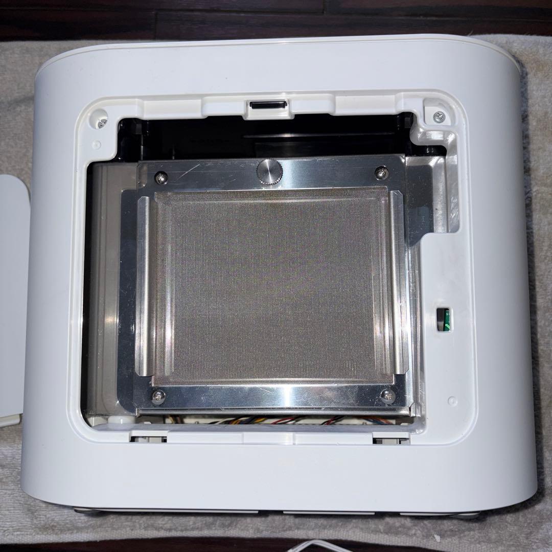 TOSHIBA UVish ウイルス抑制・除菌脱臭 UV LED光触媒装置