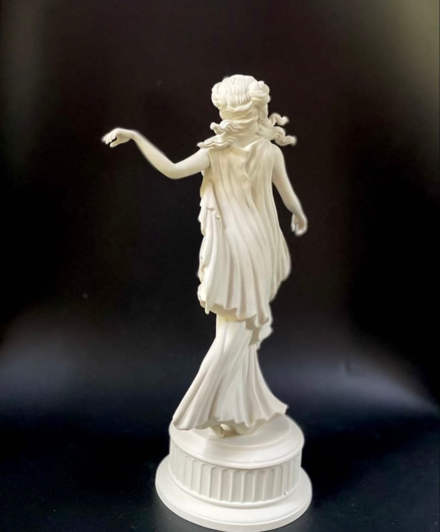 ウェッジウッド　ジャスパー　フュギュリン　　　　　　【ダンシングアワーNO.5】