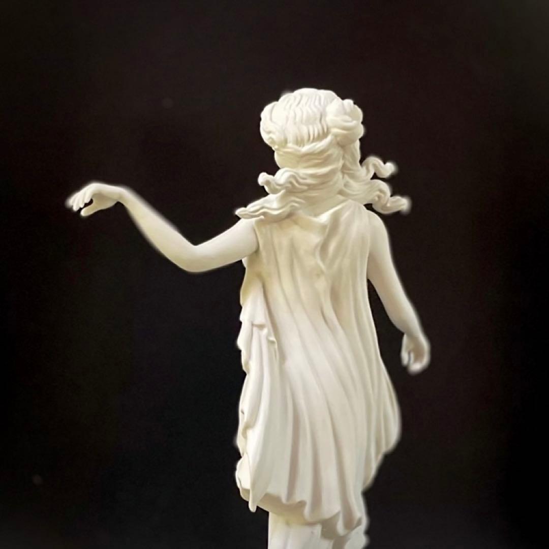 ウェッジウッド　ジャスパー　フュギュリン　　　　　　【ダンシングアワーNO.5】