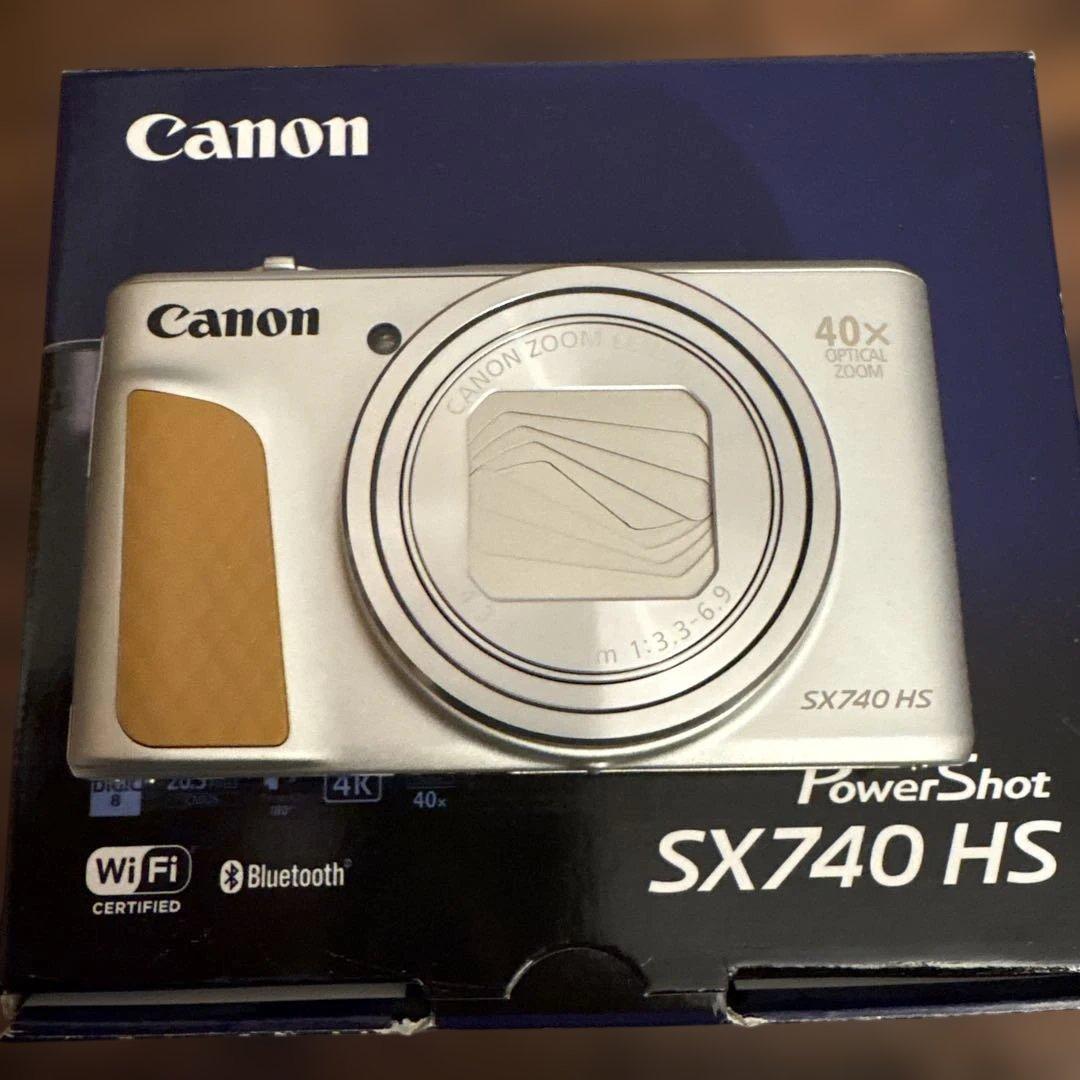 Canon PowerShot SX740 HS 本体　シルバー　32GBケース