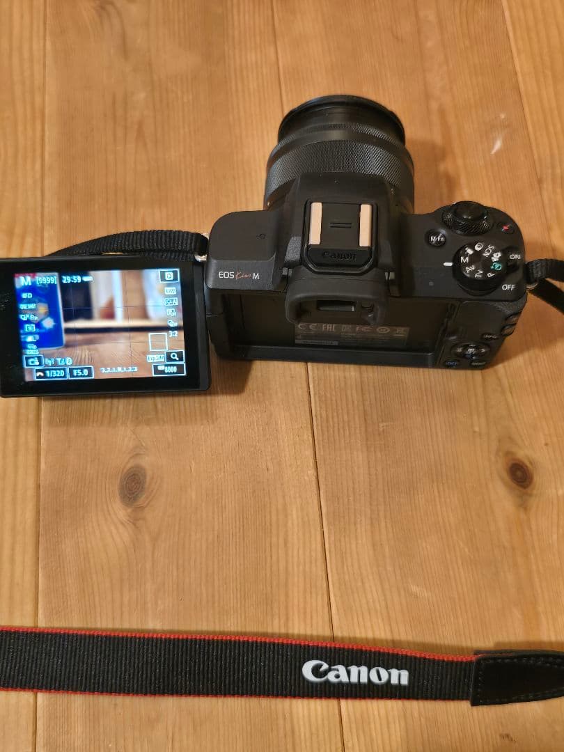 キャノン EOS Kiss m 美品！！レンズ付き