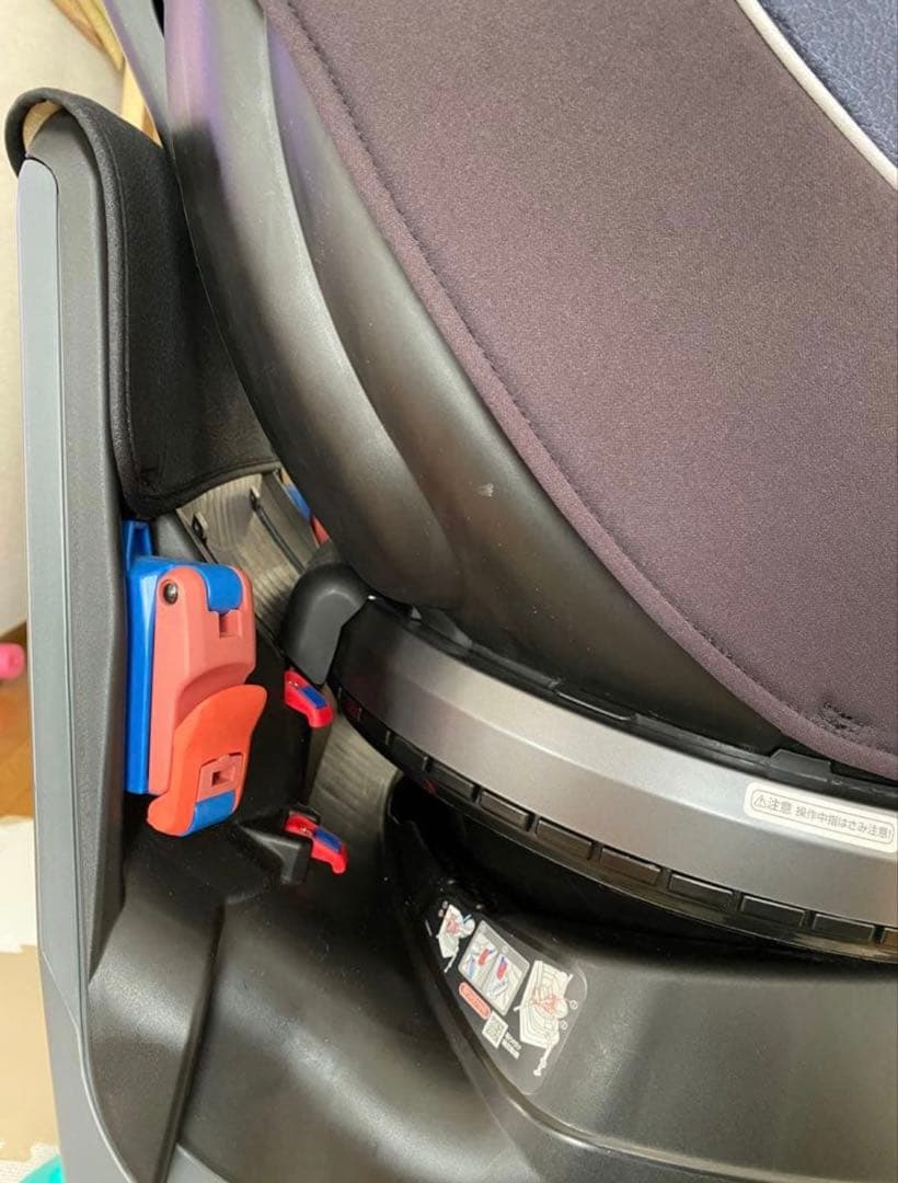 Combi 回転式チャイルドシート ネイビー　 新生児対応　CG-CTG