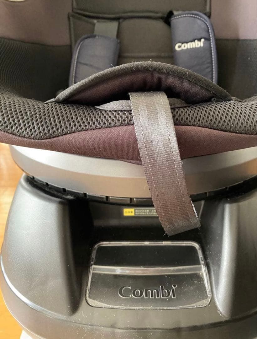 Combi 回転式チャイルドシート ネイビー　 新生児対応　CG-CTG