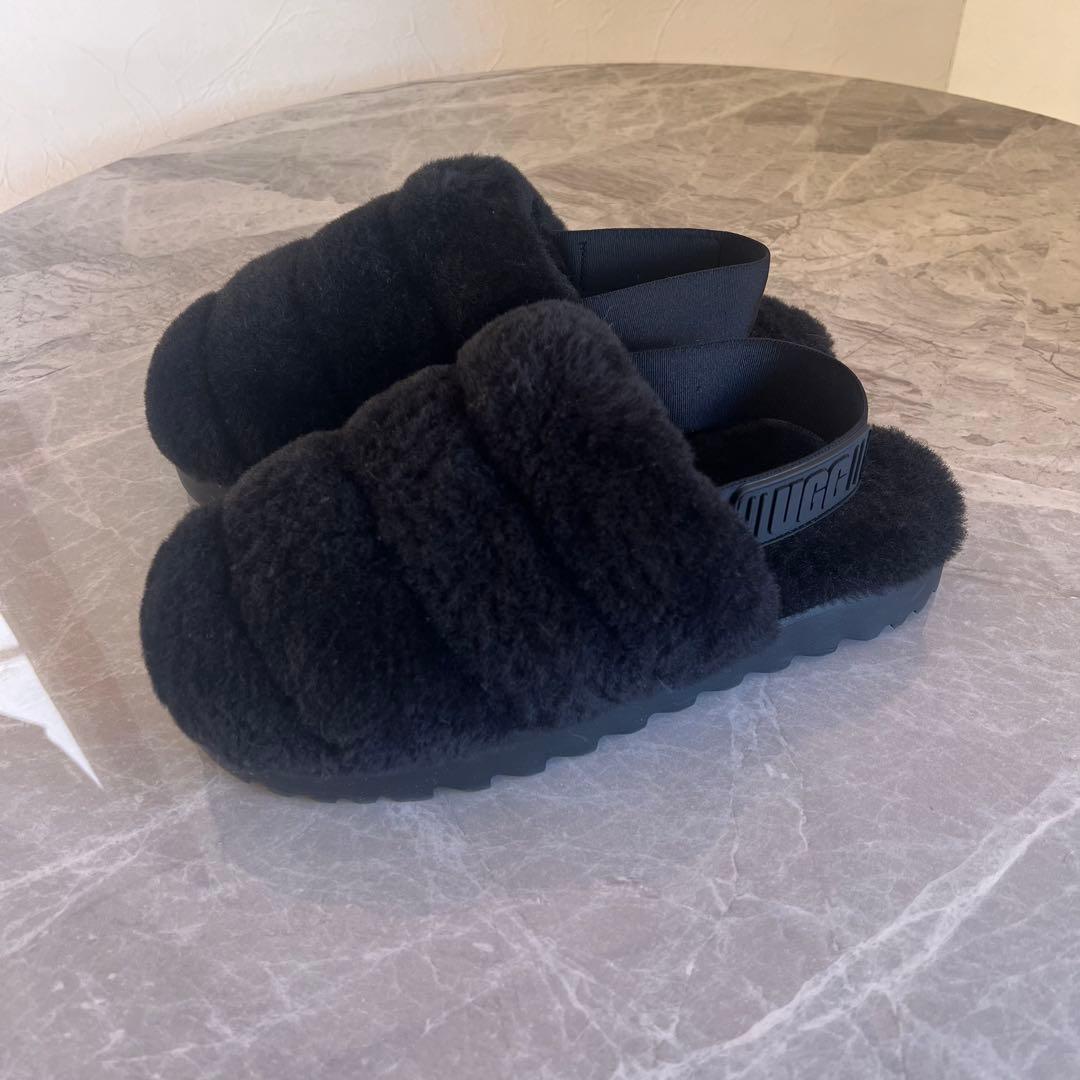 美品✨ UGG アグ スーパーフラッフ ブラック 24.0