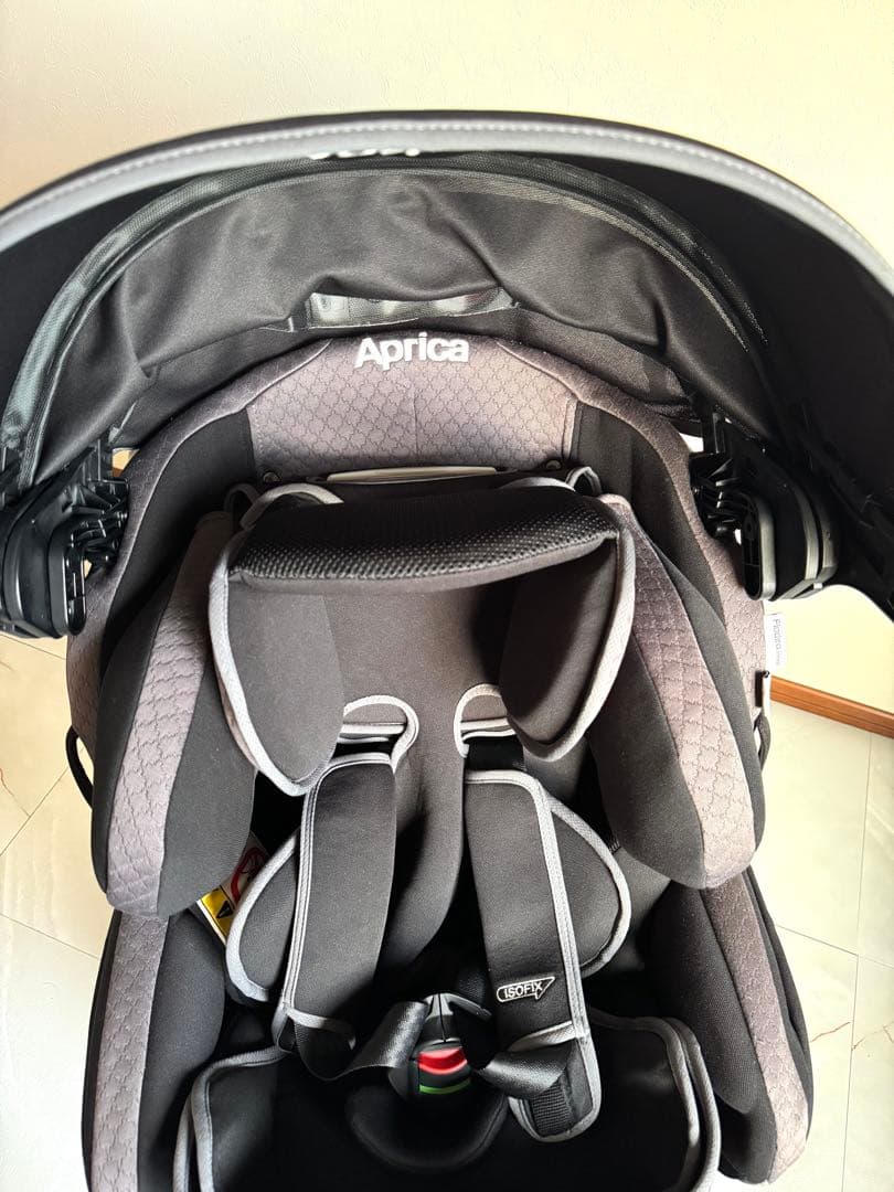 アップリカ フラディアグロウ ISOFIX 360° セーフティー AB