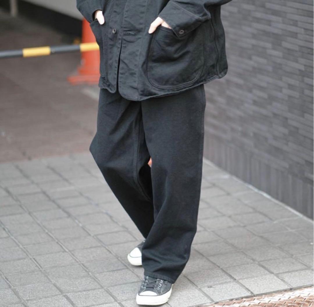 コモリ 26SS ブラックデニム ベルテッドパンツ
