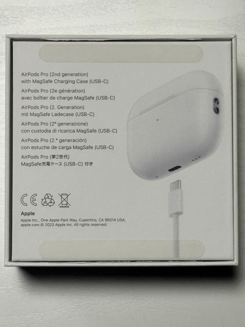 Apple AirPods Pro第2世代本体 ホワイト 充電ケース付き