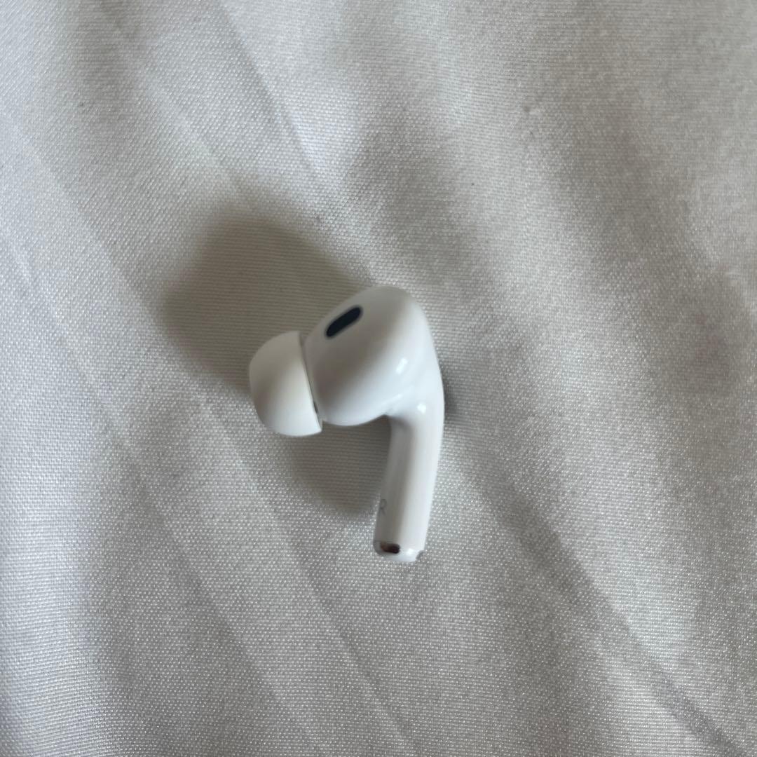 Apple AirPods Pro 第二世代 ワイヤレスイヤホン ホワイトR