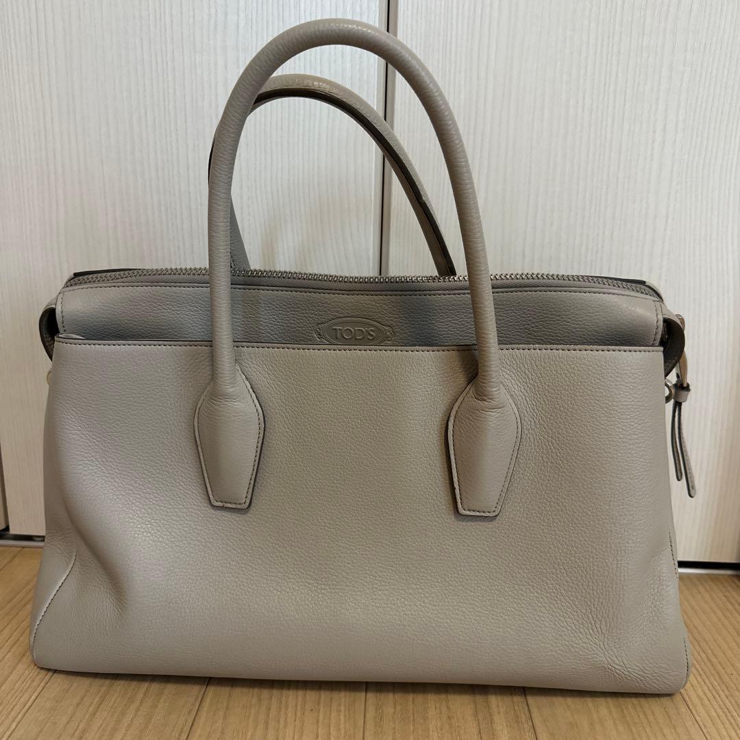 TOD'S グレーレザービジネスバッグ