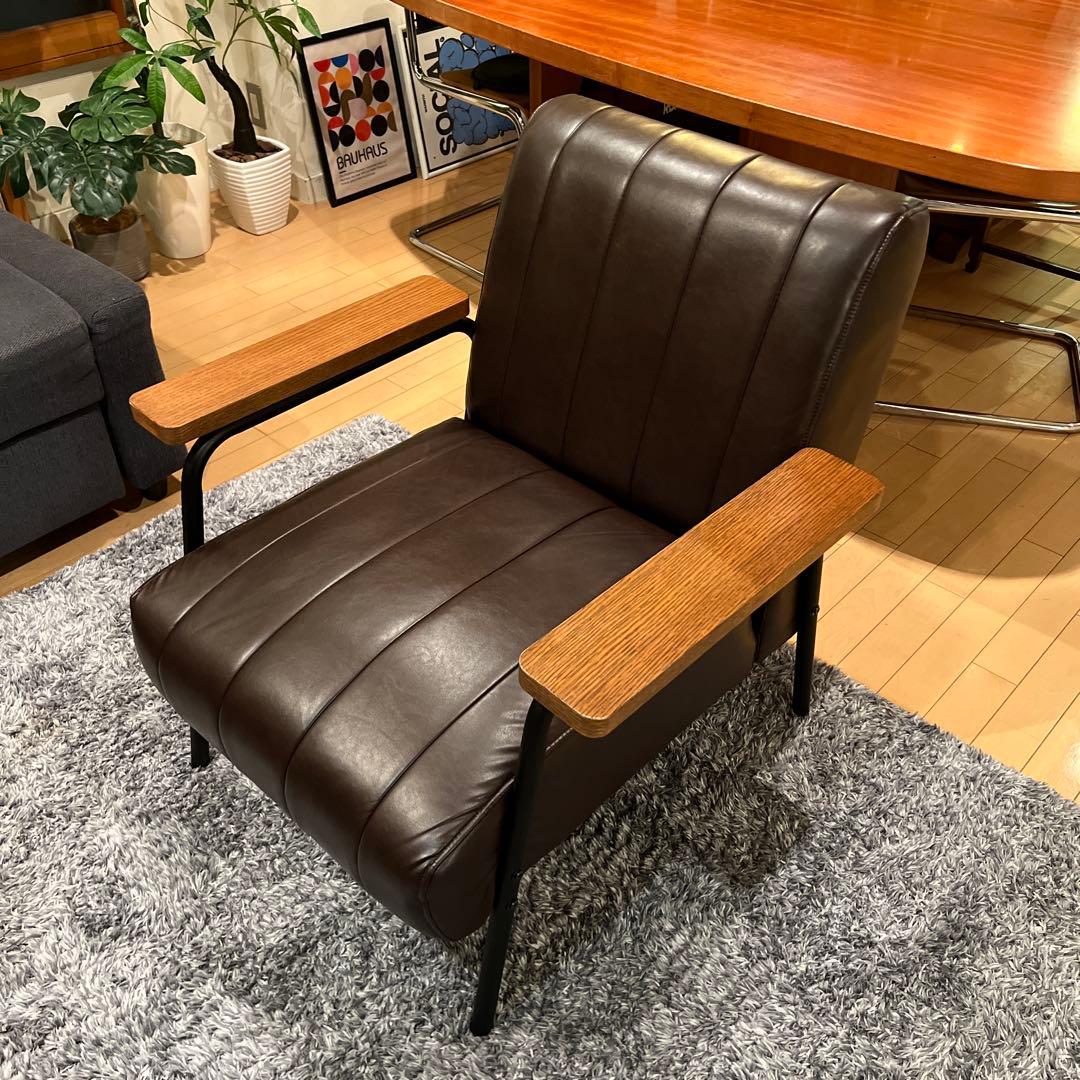 ニトリ1人掛けソファ (Nシールド ステイン2KD DBR)