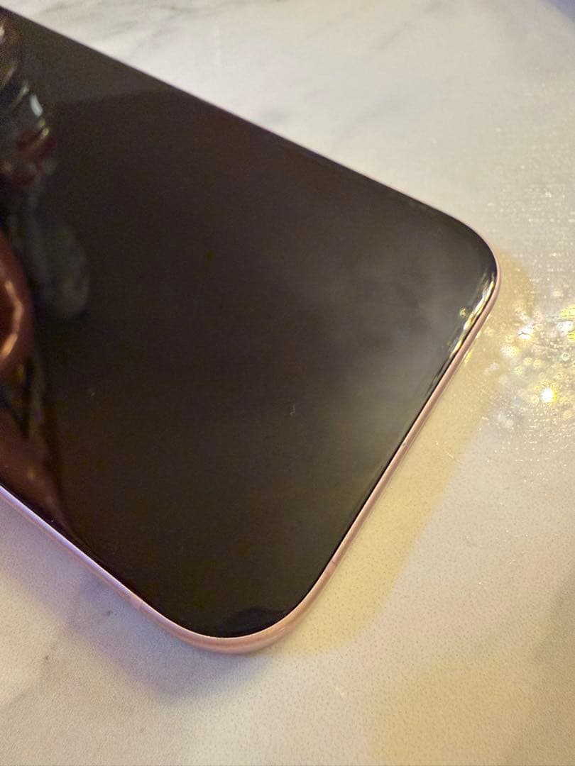 iPhone15ピンク 本体　256ギガ