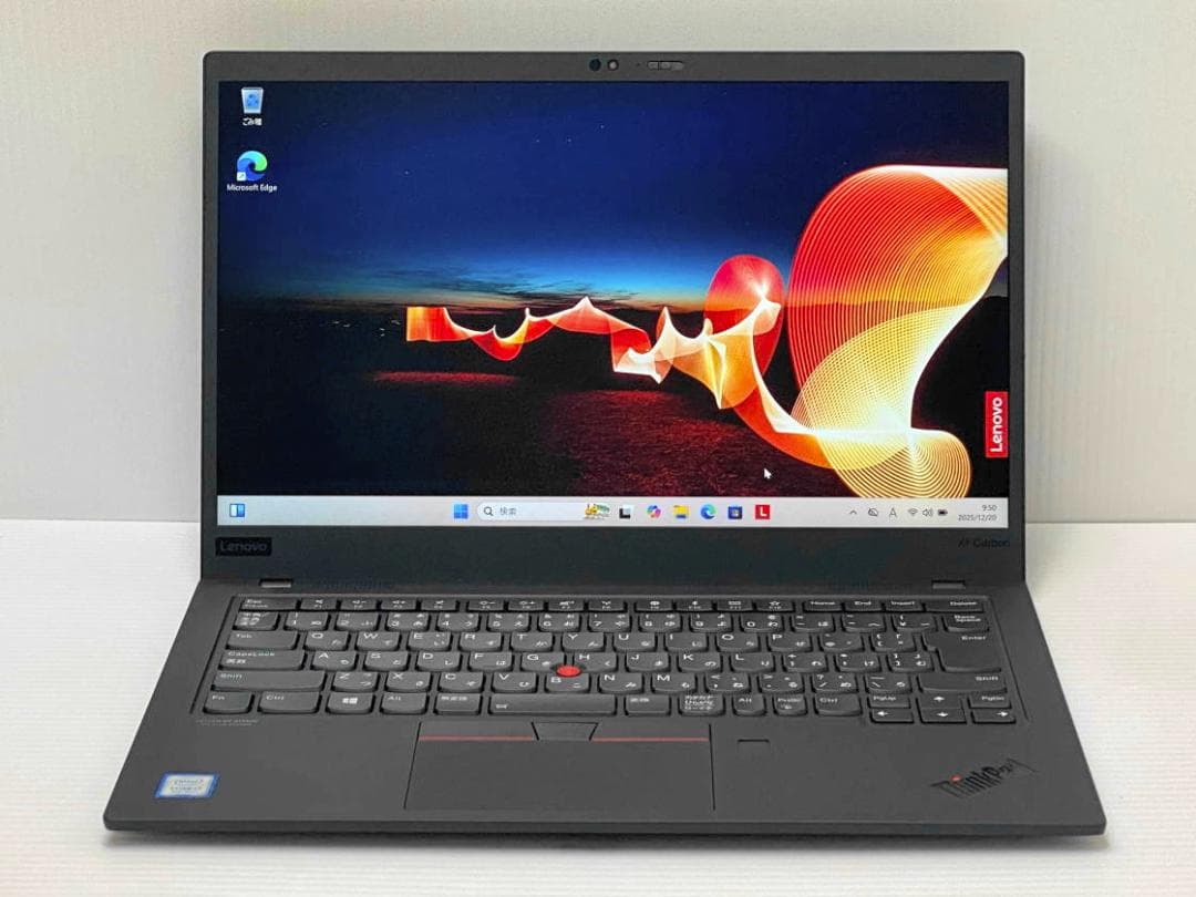 ほぼ新品 使用28h 第8世代Core i7 X1 Carbon Gen7