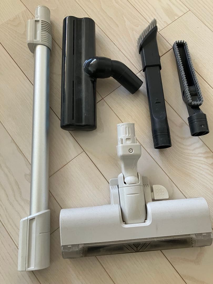 な*な様 21年製 パナソニック コードレス 掃除機 クリーナー MC-VKS8