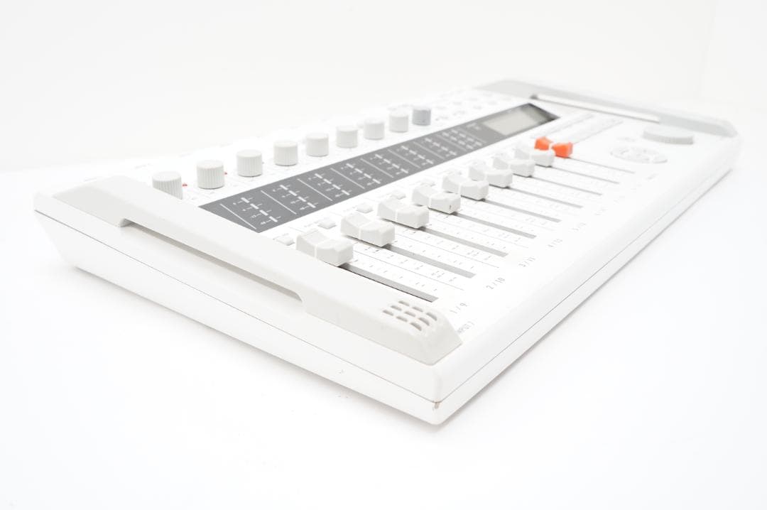 ＜動作品＞ZOOM R16 マルチトラックレコーダー