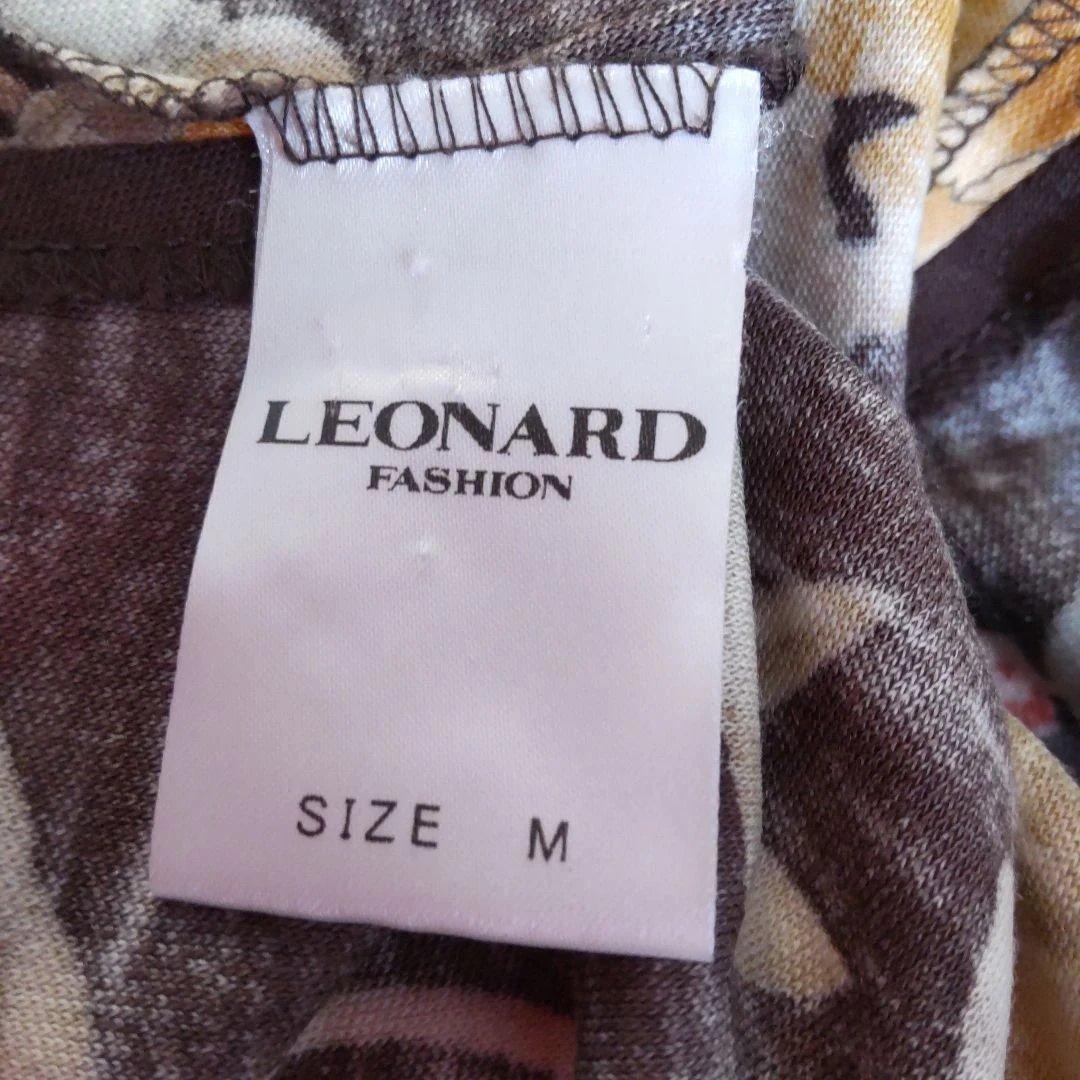 ロゴが入ったレオナールカットソー