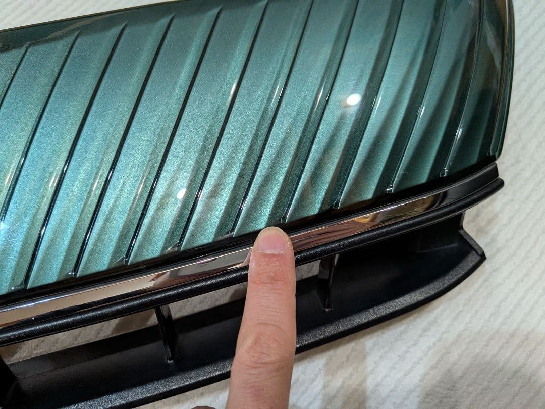 60ハリアー後期　ラジエーターグリル中古