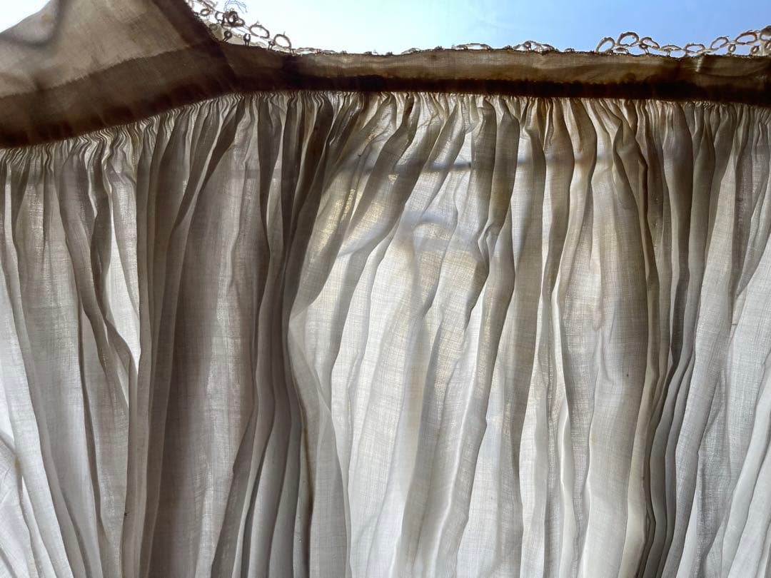 フランスアンティーク　教会神父さん聖歌隊コーラスのブラウス　リネンシャツ　レース