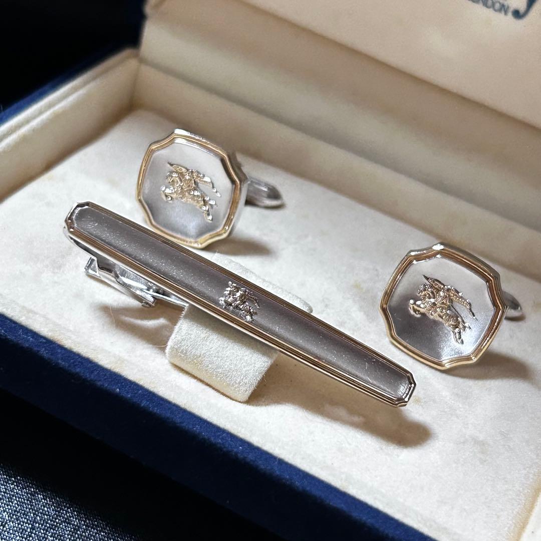 【3点セット】バーバリー タイピン カフス カフリンクス 箱付き シルバー ロゴ