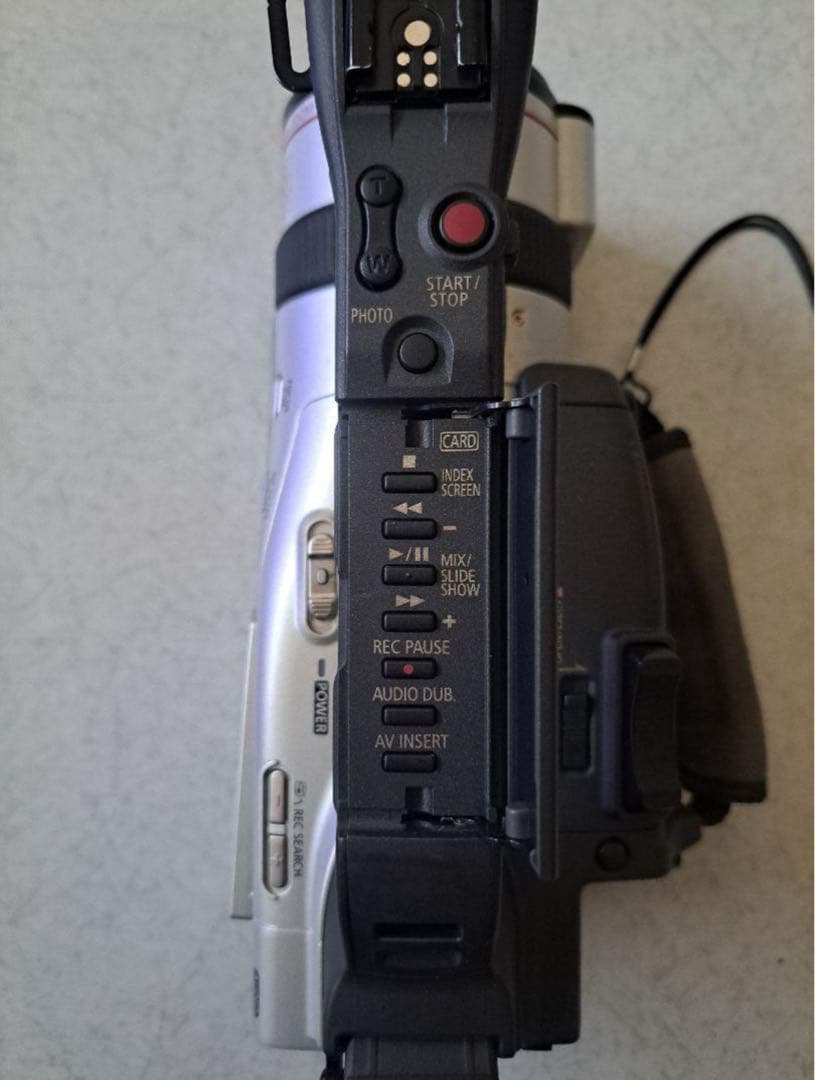 Canon ビデオカメラ本体 100倍ズーム 3ccd GL2 ジャンク品