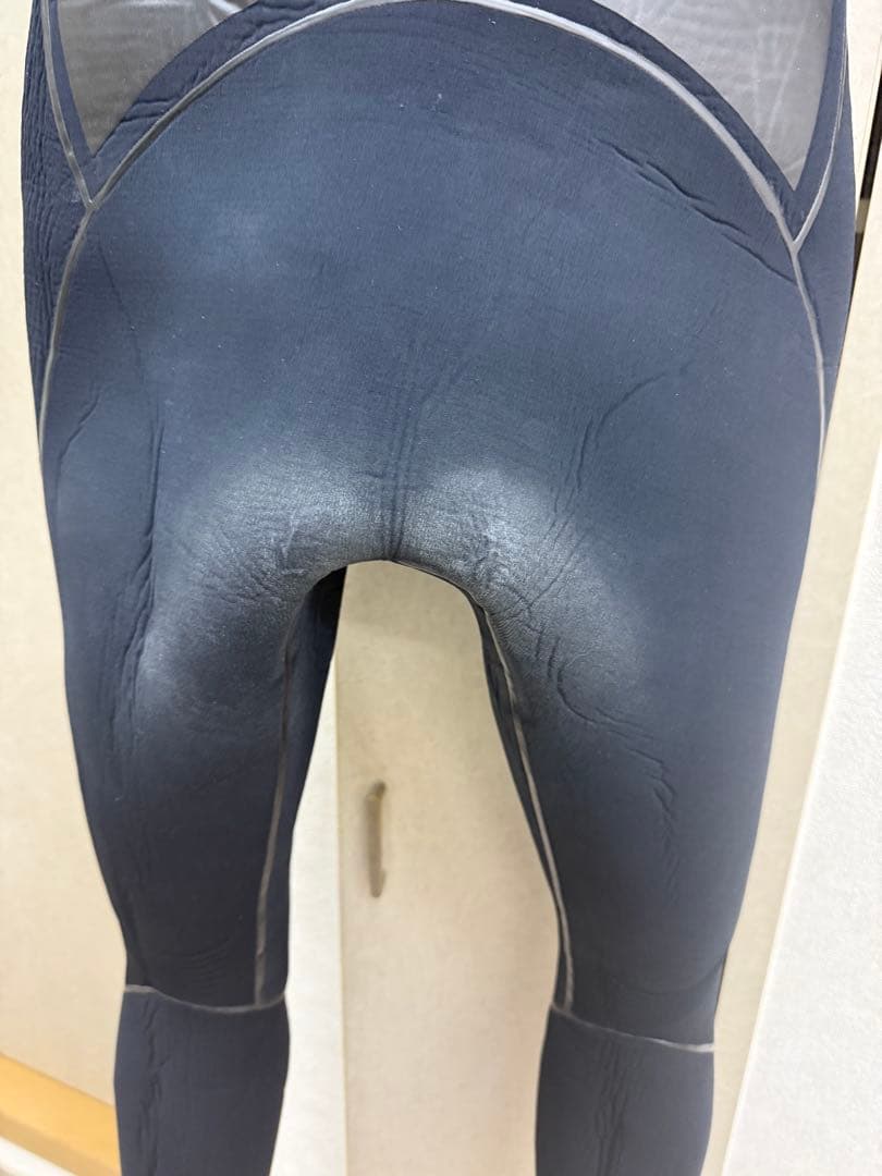 Hurley セミドライ　Mサイズ