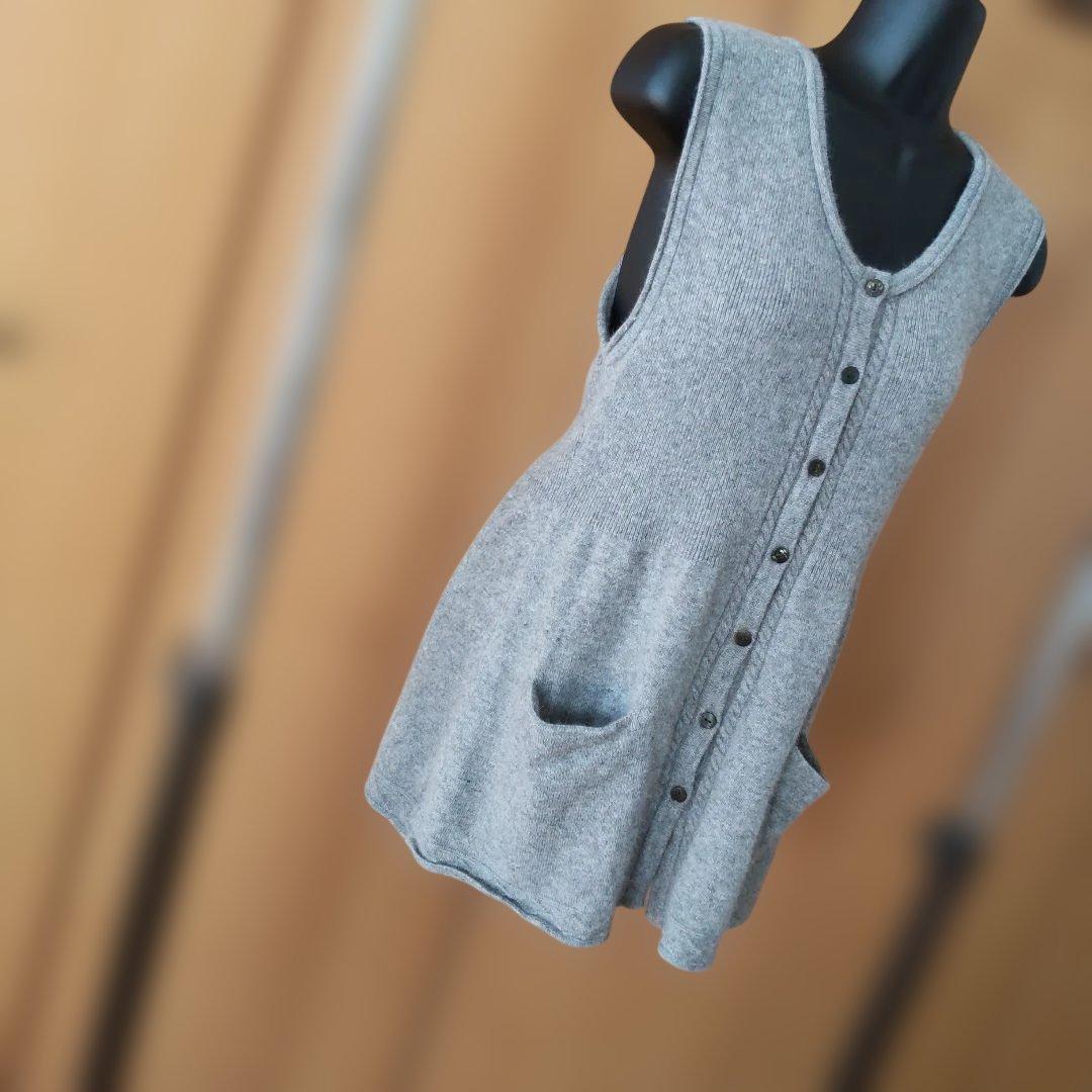 ☆専用☆希少ミンクアンゴラ、ビーバー入グレー ニットベスト ボタン付き ポケット