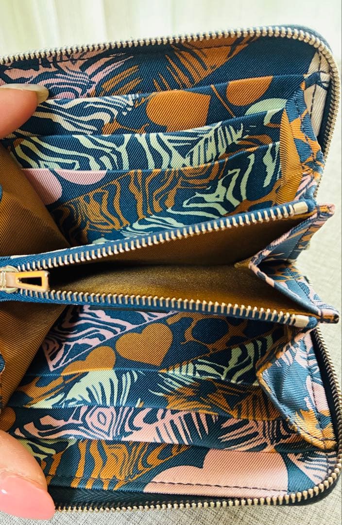 エルメス　シルクインコンパクト