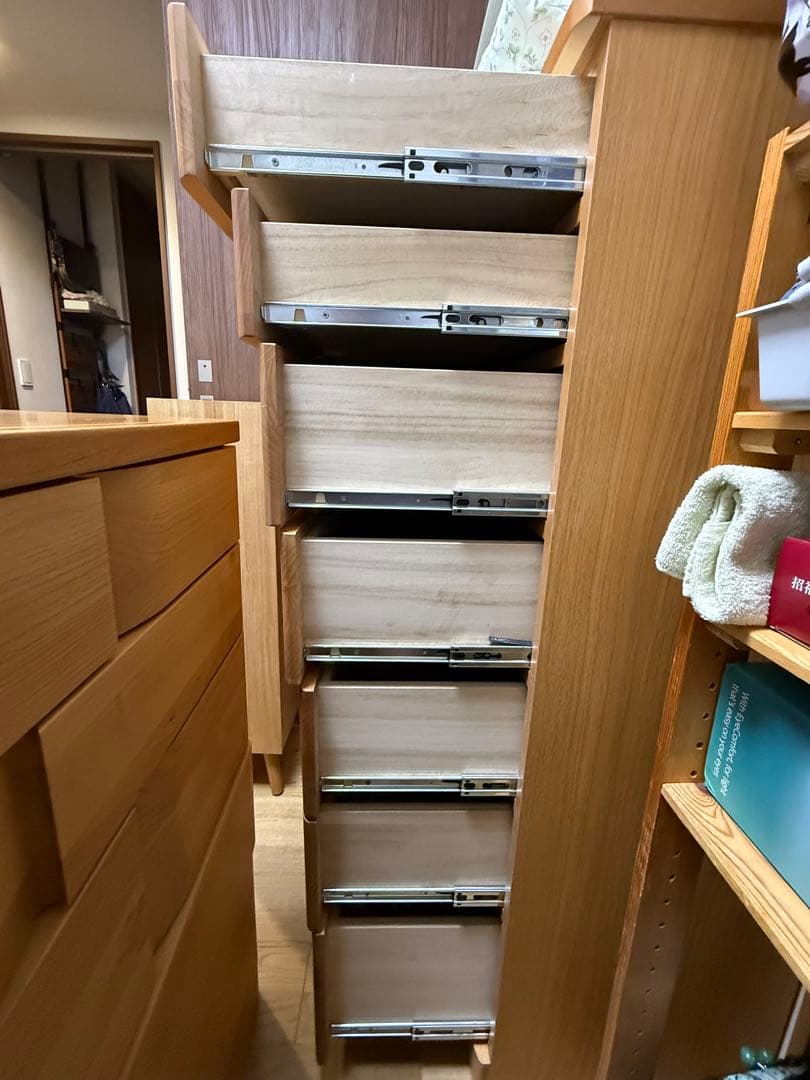 カグクロ 天然木製スリムチェスト幅905mm