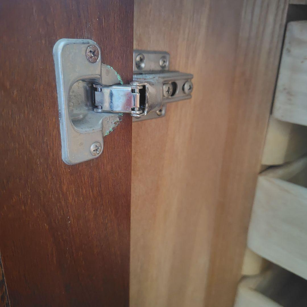 高級　桐箪笥　 着物収納　盆5つ　引き出し2つ付き　洋モダン