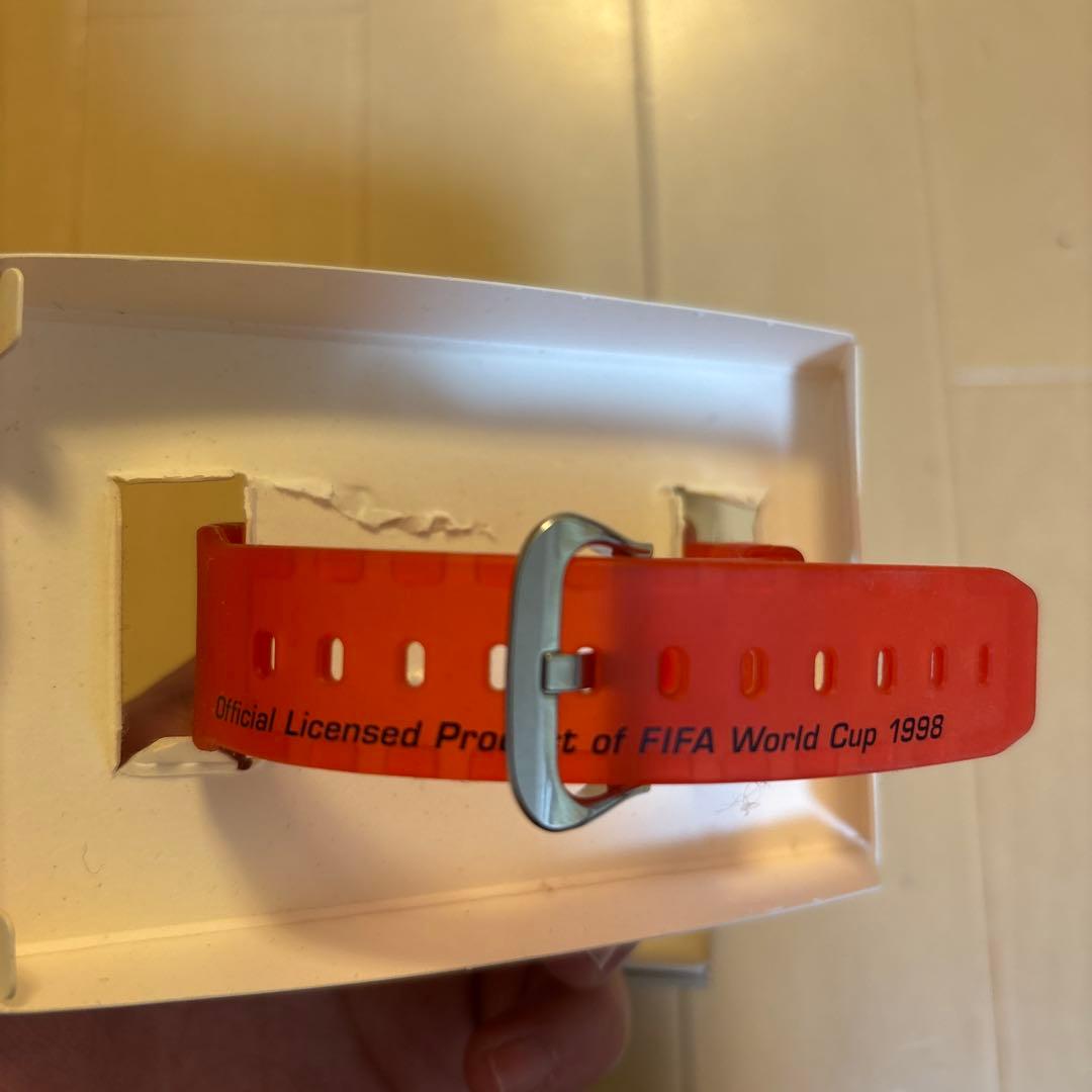 最終値下げ G-SHOCK FIFAワールドカップ1998 オレンジ