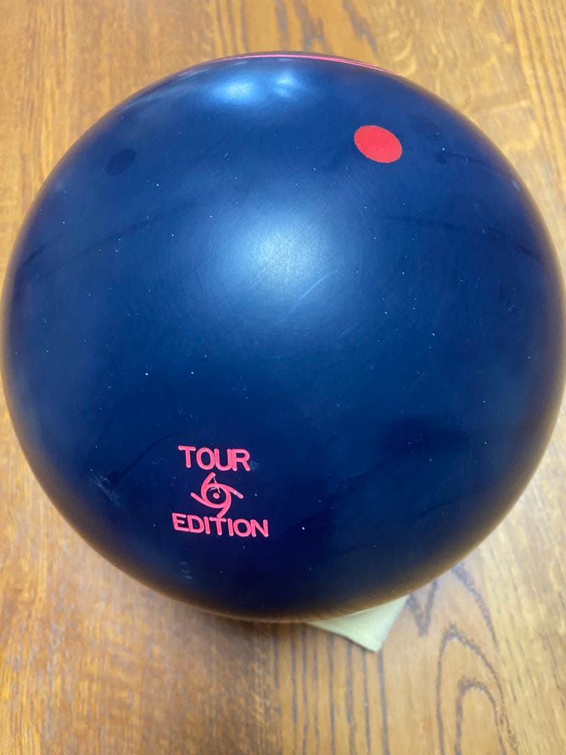 ☆新品☆IQ Tour Edition ボウリングボール （15ポンド3オンス）