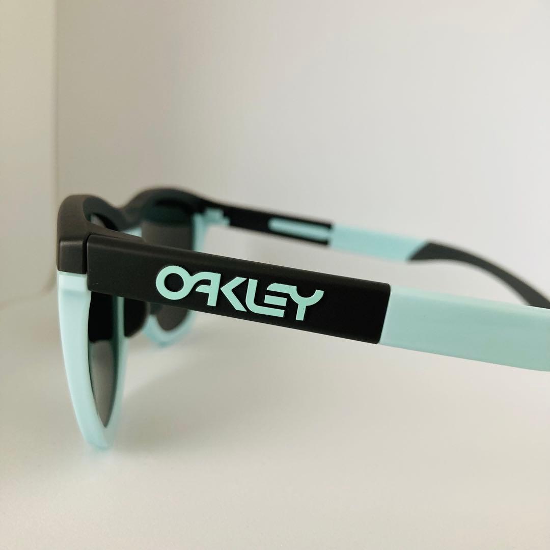 オークリー　サングラス　ブルー　OAKLEY フロッグスキン　0009284
