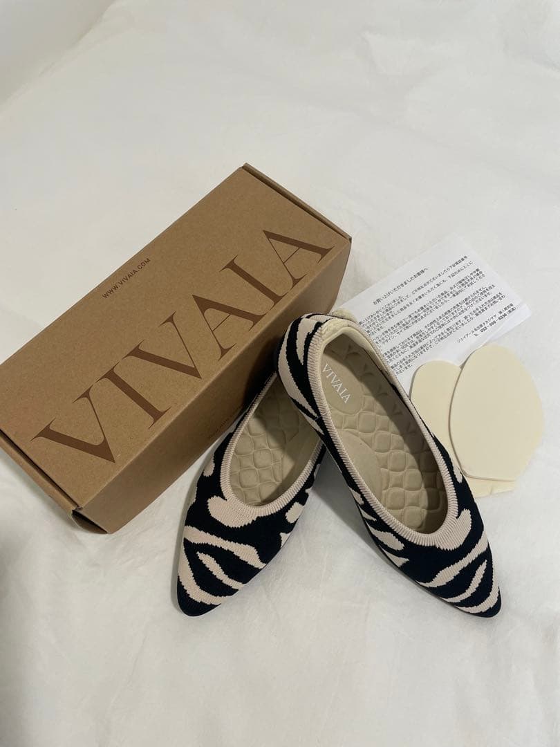 VIVAIAフラットシューズ 35.5 22.5cm ホワイトタイガー