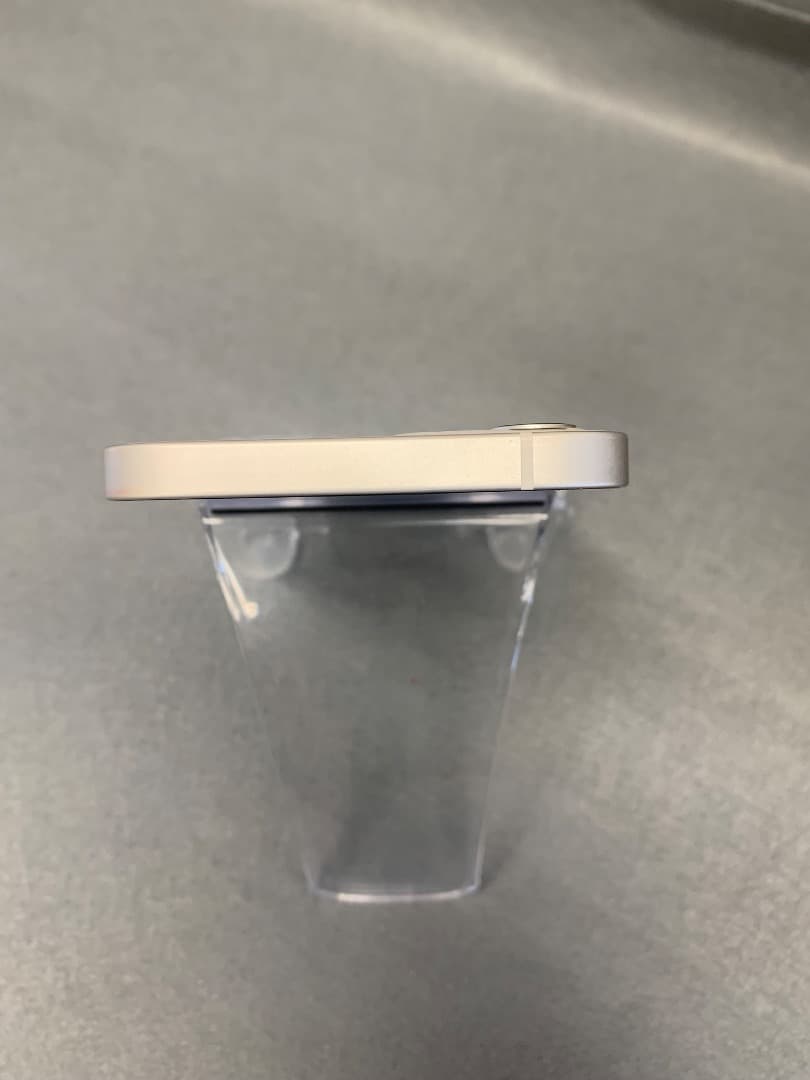 中古　国内版　SIMフリー　iPhone12　64GB　ホワイト色