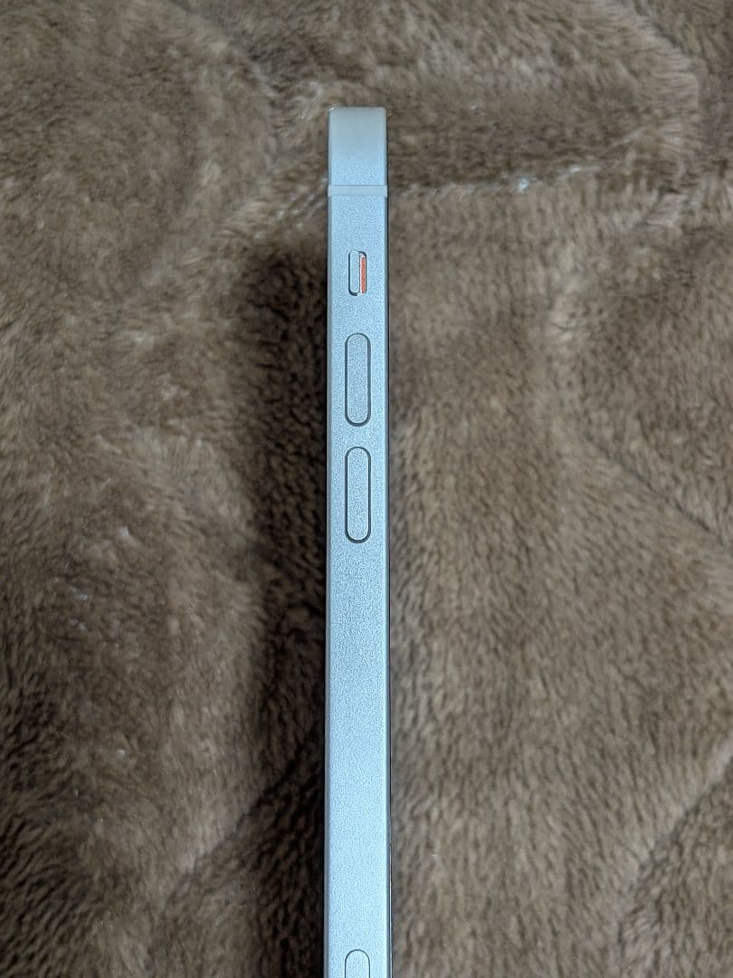 Apple iPhone 12 ホワイト 本体　１２８ＧＢ