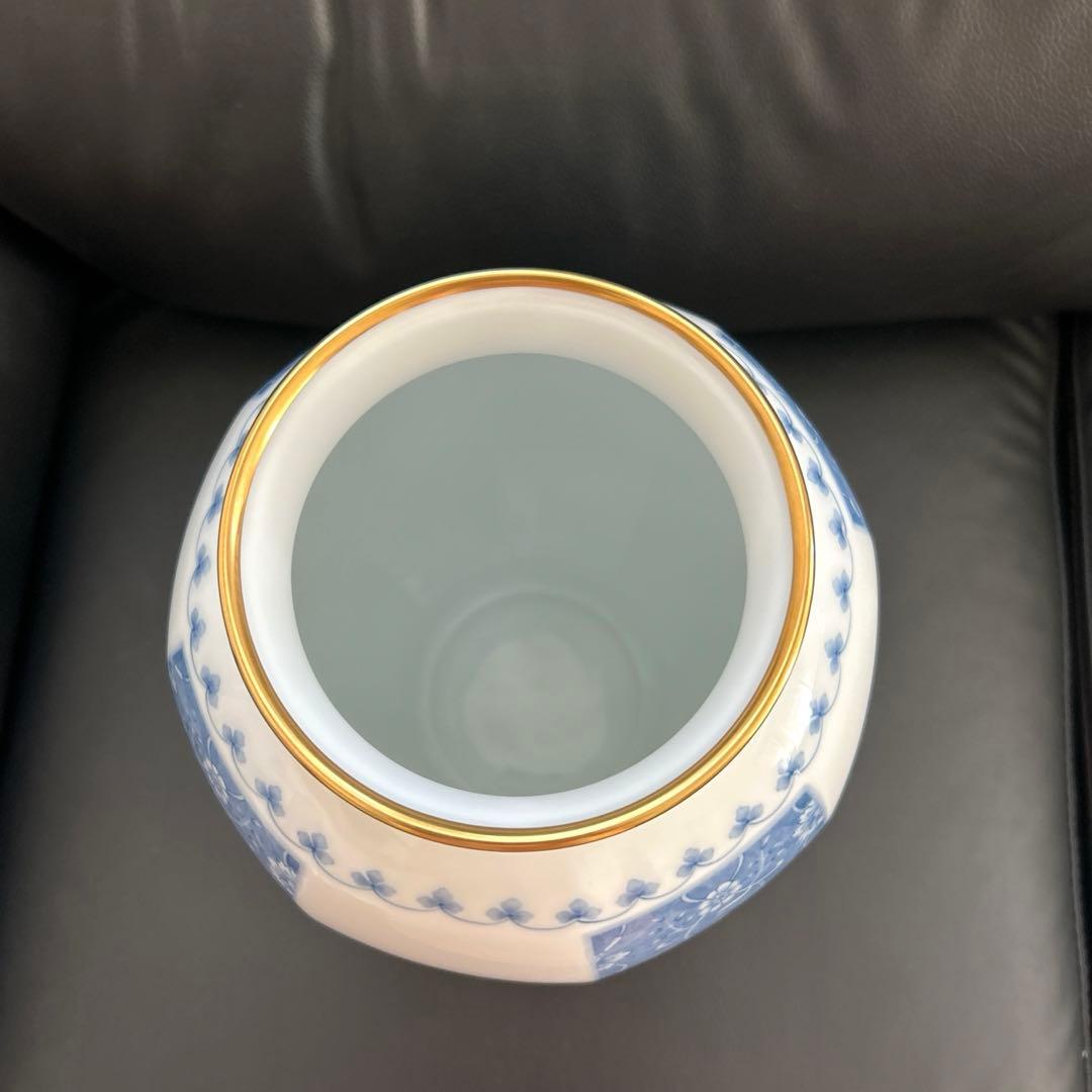 【未使用】大倉陶園 フラワーベース 花瓶 壺 白磁 ブルー 染付 唐草 八角