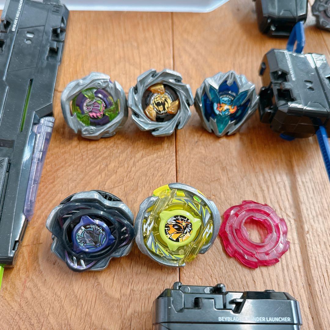【美品】ベイブレードXまとめ売り