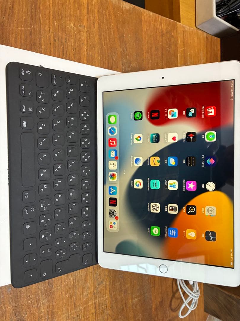 iPad 8th 10.2 WiFi+Celluler 純正Appleキーボード